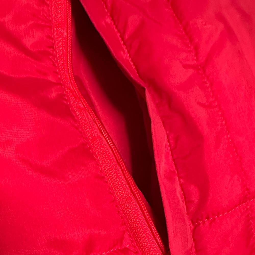 Red Quilted Puffer Vest - Unbranded - Picture 3 of 7